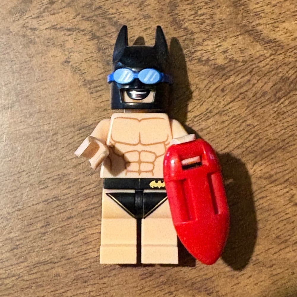 LEGO Batman Movie CMF Series 2 Swimsuit Batman Minifigure 71020 coltlbm30